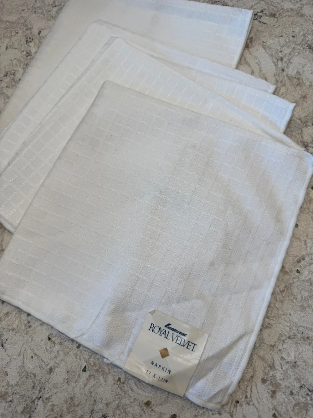 Fieldcrest Royal Velvet Set of 4 Dinner‎ Napkins White linen
